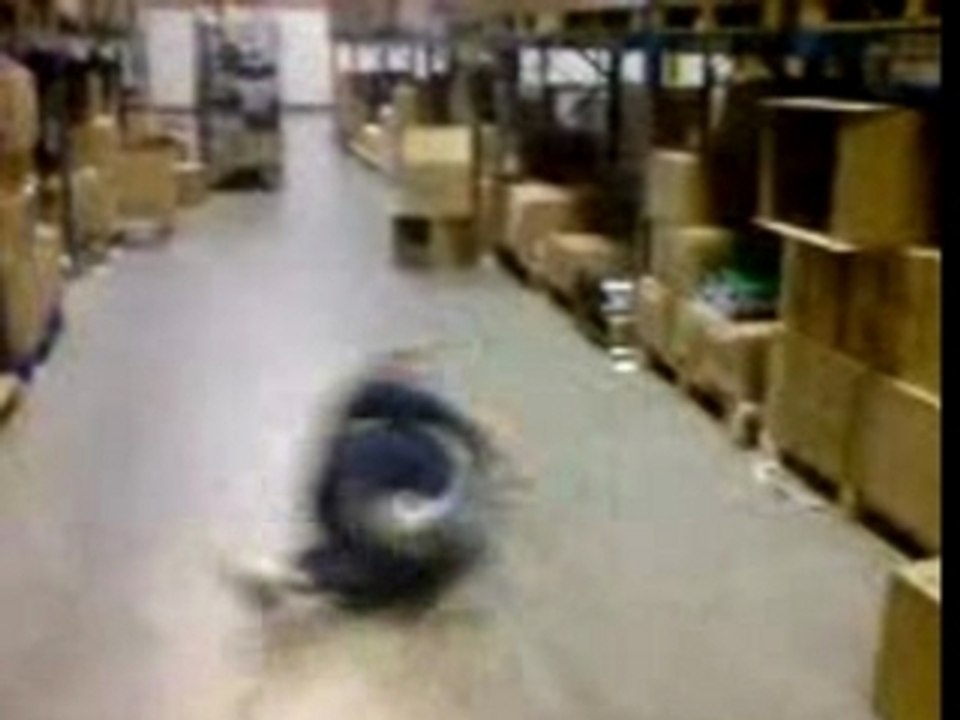 Breakdancing Wierdo, funny shit.