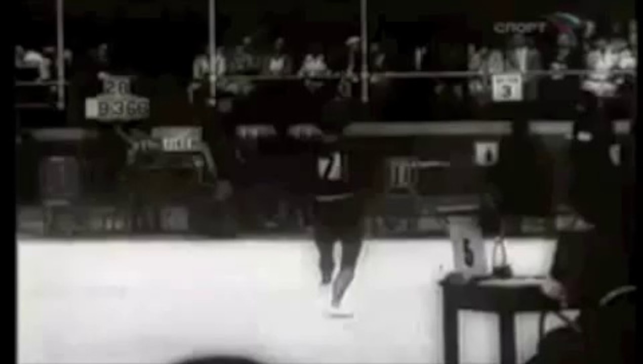 1952 Larissa Latynina and Agnes Keleti Comparison - floor003