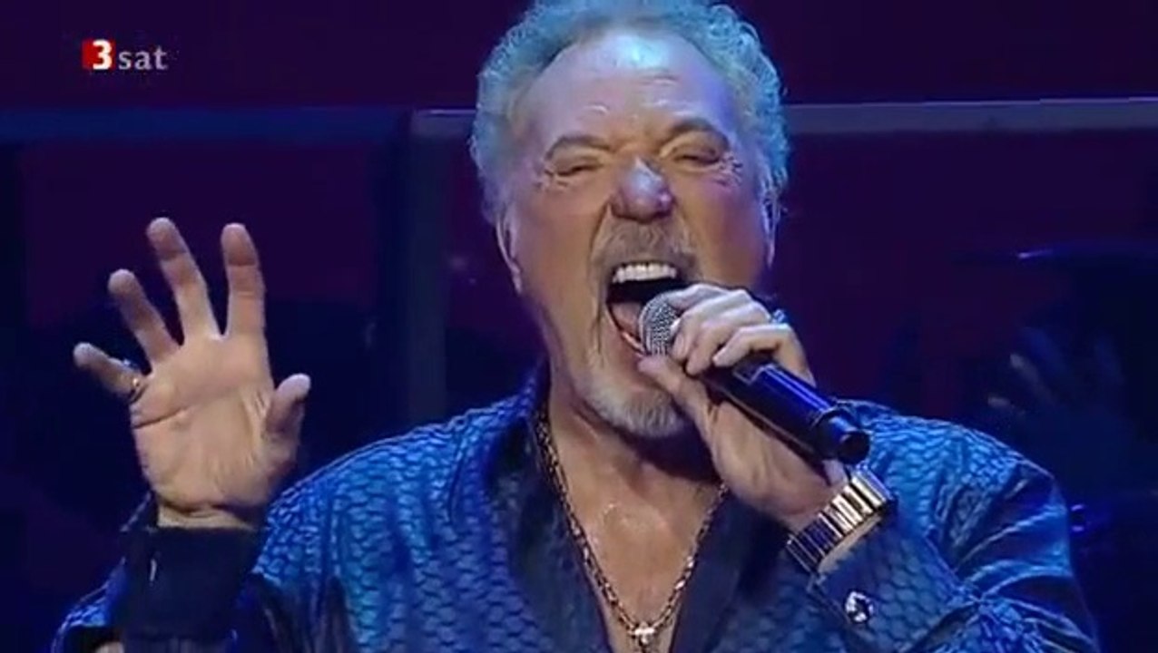 Tom Jones - It's Not Unusual (AVO Session 2009)