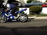 Burn moto Yamaha R1