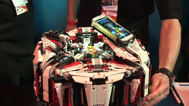 Nouveau record du monde d'un robot pour résoudre un Rubik's Cube