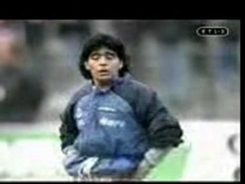 Maradona version shakira humour chaabi