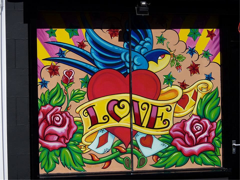 How to make out with a girl in 40 seconds or less – for real