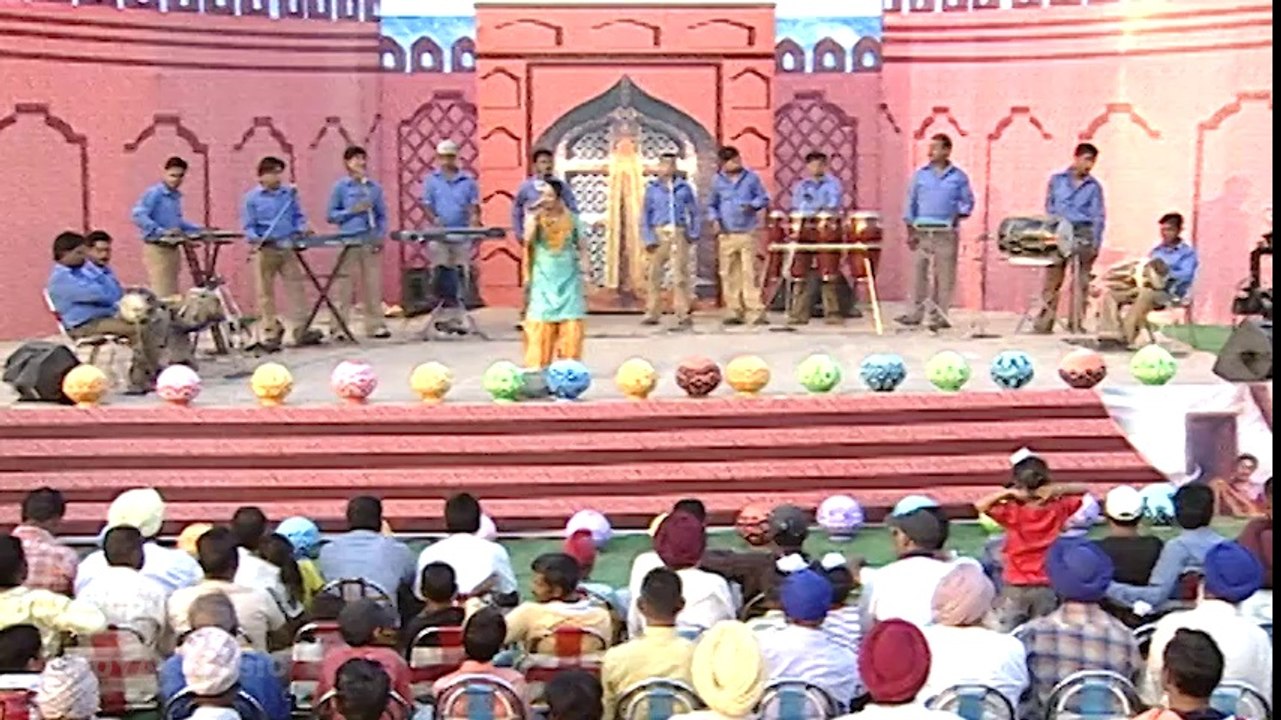 Amrita Virk-Tour Amrita Di-Machdi Di Te Tania Da