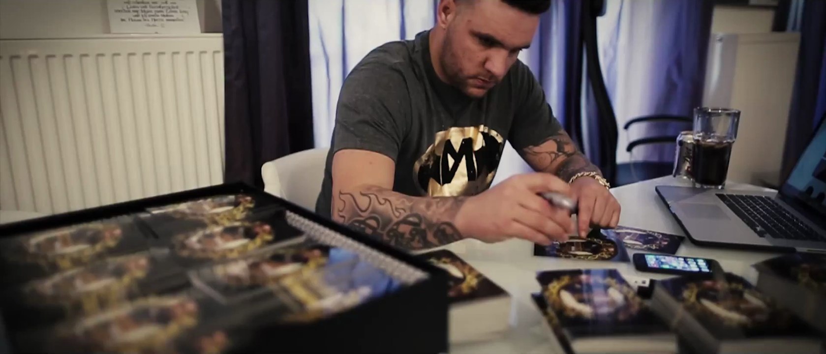 FLER über Neue Deutsche Welle 2 bei Amazon,Videodreh und Covershooting