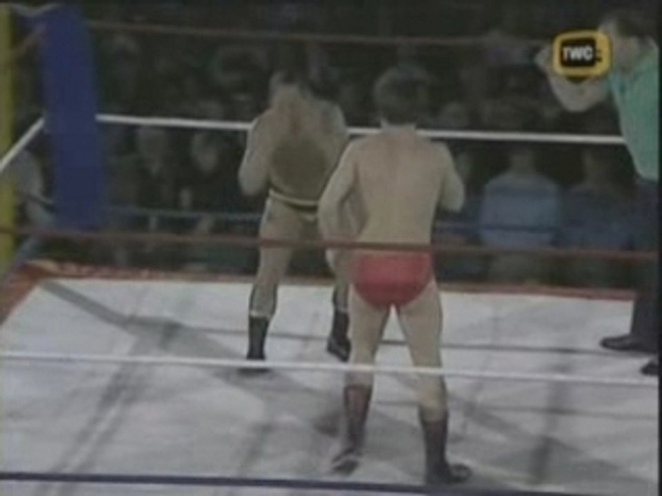 Jimmy Breaks vs Danny Collins 4/11/83