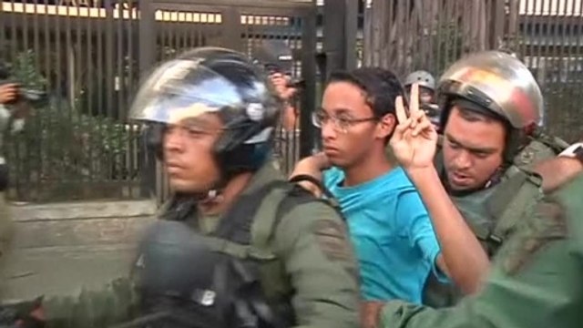 Dozens arrested in Venezuela clashes eyewitnesses