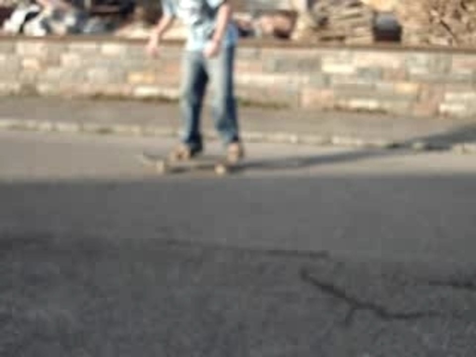 Varial Kickflip