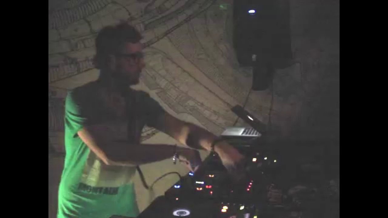 LetKolben - Live @ Mol' Techno Bar (Moscow, Russia) pt.1