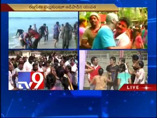 Anjan Kumar Yadav dances to marfa beats in Holi celebrations