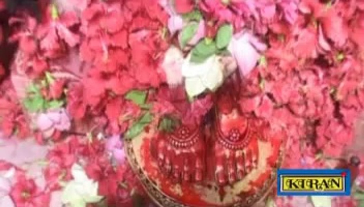 Ma Tarake Dekhbo Bole