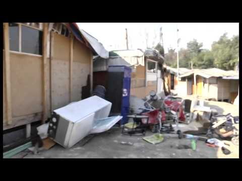 Napoli - I rom abbandonano il campo di Poggioreale -live- (16.03.14)