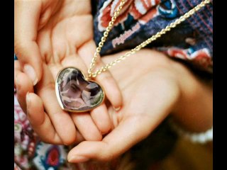 kahin chand rahon mein kho gaya