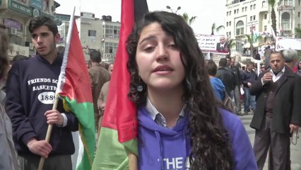 Des milliers de Palestiniens manifestent pour soutenir Abbas