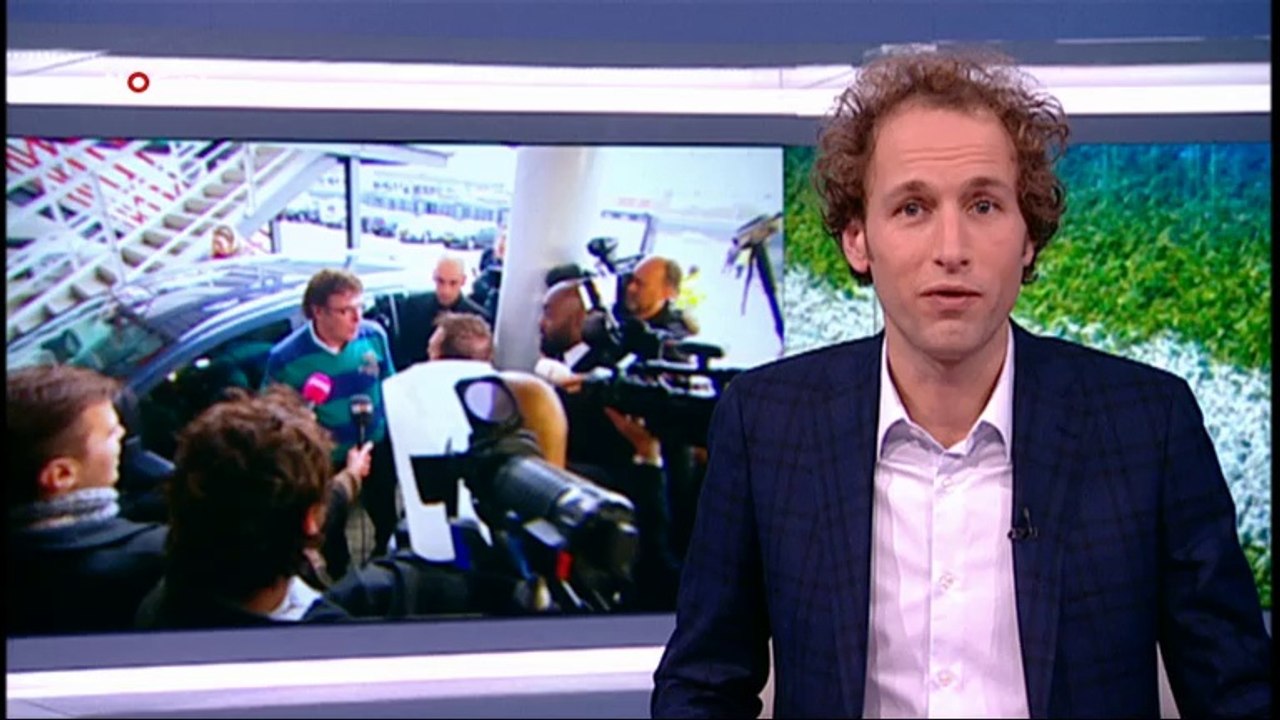 20-02-2014 Van Hanegem viert verjaardag in de Kuip