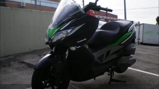 Kawasaki J300 - Prueba en Portalmotos