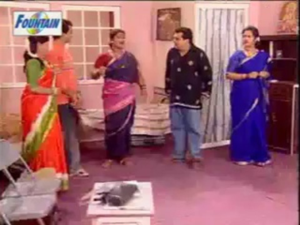 Marathi Natak - Ya Ghar Aaplach Aahe Part - 1 - Atul Parchure, Prasad Oak & Maithili Varang