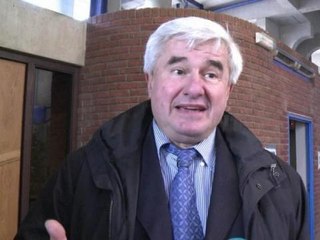 Plainte contre Eric Raoult: "près de 15.000 SMS ont été envoyés" - 18/03