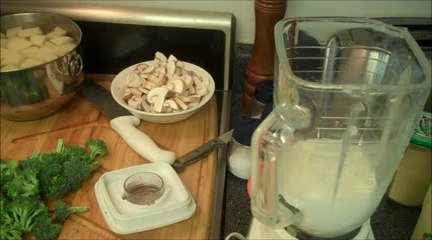 Aunt Duddie Makes Roast Beast (roast beef) With All the Trimmings