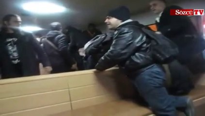 Kadıköy Vapuru'nda karşıt görüşlülerin kavgası