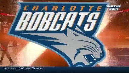 Gerald Henderson se fait contrer par l'arceau