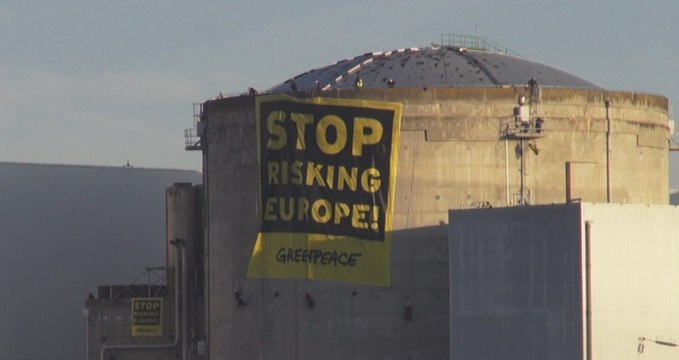 Les images de l'opération de Greenpeace à la centrale de Fessenheim