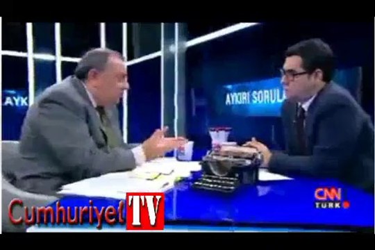 Tuğrul Türkeş, Erdoğan'ın konuşmasını böyle taklit etti