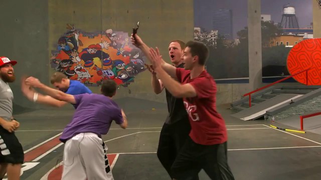 Trick Shots en série avec Dude Perfect