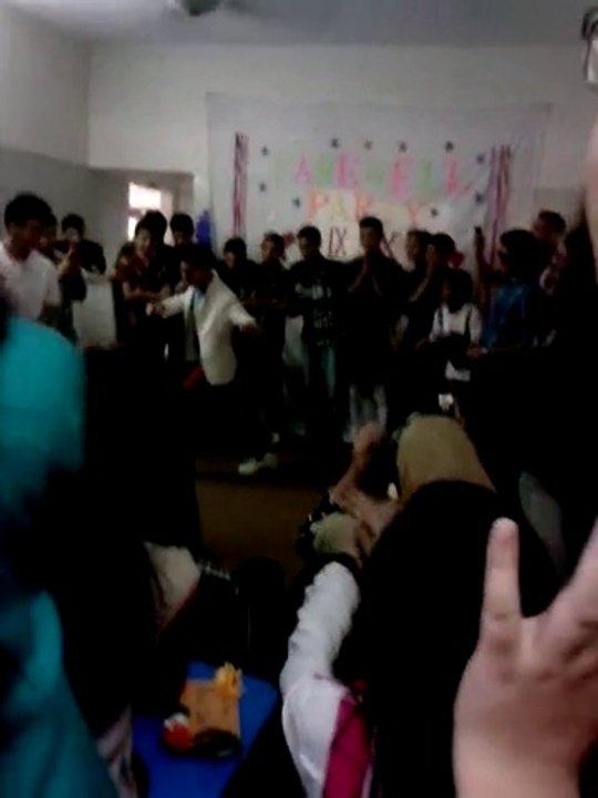 dance party slowmotion