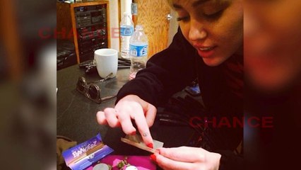 Miley Cyrus muestra cómo consume drogas