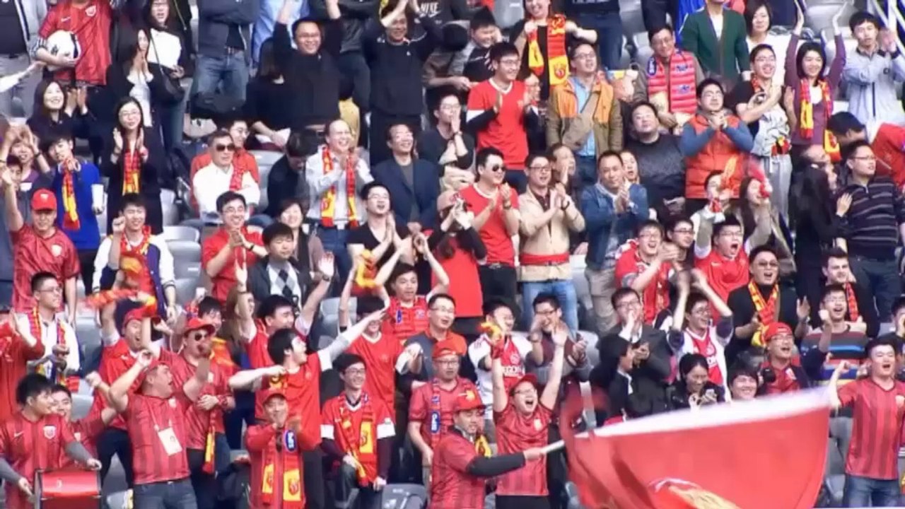 CSL: Bruce-Lee-Jubel nach Fallrückzieher-Tor