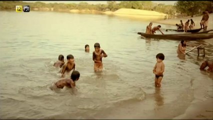 TV3 - Dilluns i dimarts, a les 22.35 - "Descalç sobre la terra vermella", estrena a TV3