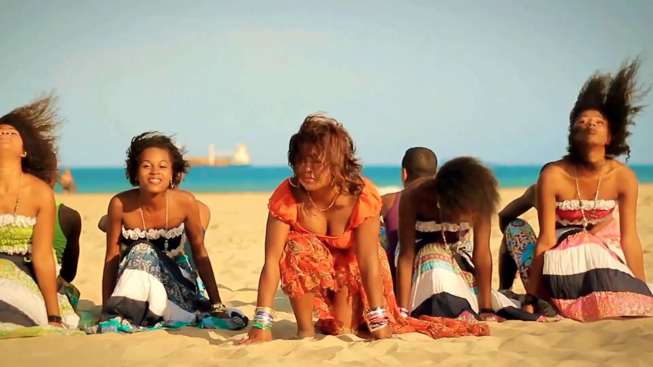 AURORA   -   Chance-ko anao   (gasy 2014 - malagasy)