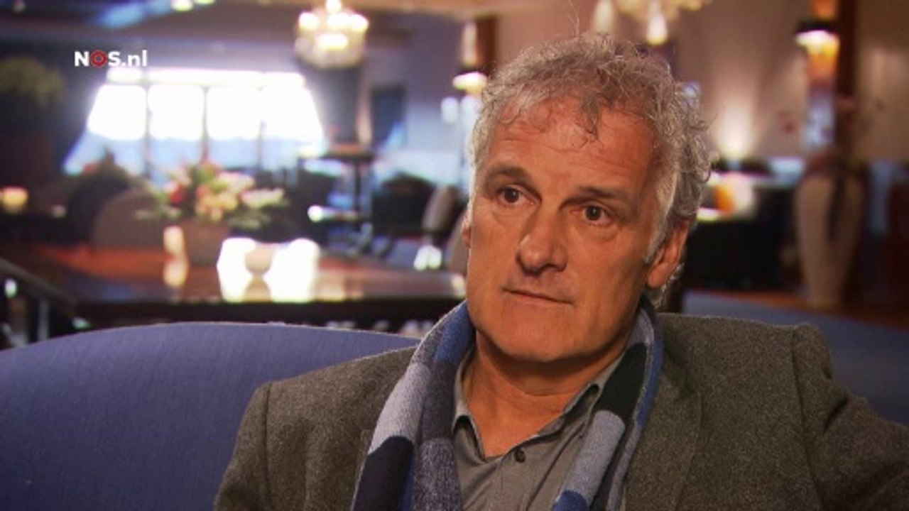 03-03-2014 Rutten voelt zich thuis bij een volksclub