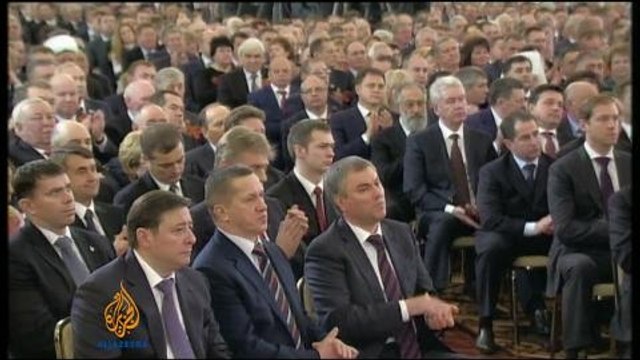 Putin signs Russia-Crimea treaty