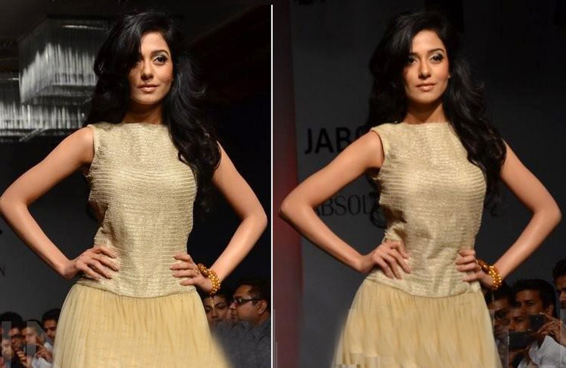 Amrita Rao on Ramp At Lakme Fashion Week Summer Resort 2014