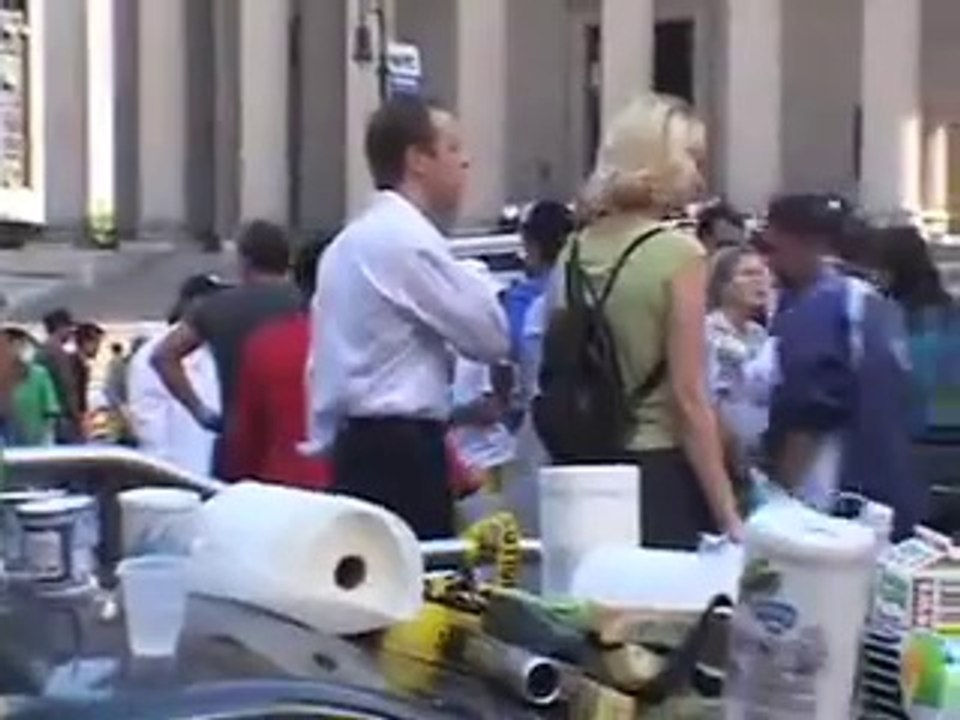 Reactions Downtown[240P]