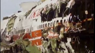 Air Crash Investigation - Pilot Betrayed The Plane That Vanished from the sky Flight 800 - YouTube [360p]