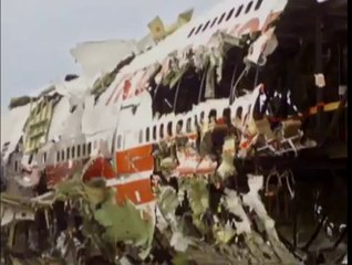 Air Crash Investigation - Pilot Betrayed The Plane That Vanished from the sky Flight 800 - YouTube [360p]