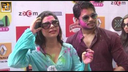 Bollywood stars CAUGHT UNCENSORED at Holi Bash