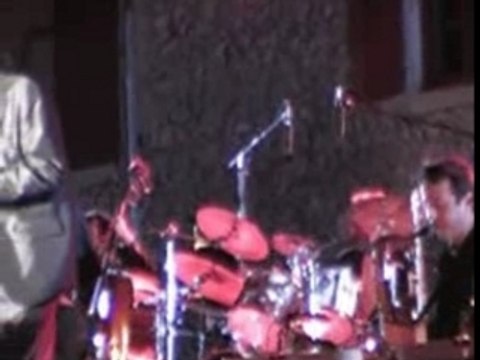 J'AIME PARIS AU MOIS DE MAI