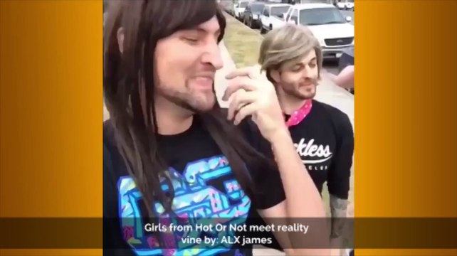 Les meilleurs VINE de mars 2014... Hilarant et bien débile!