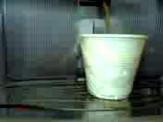 La machine à café qui fait popo