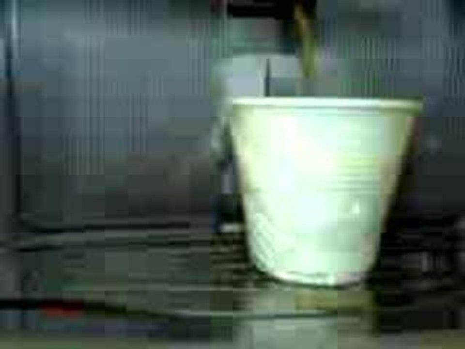 La machine à café qui fait popo