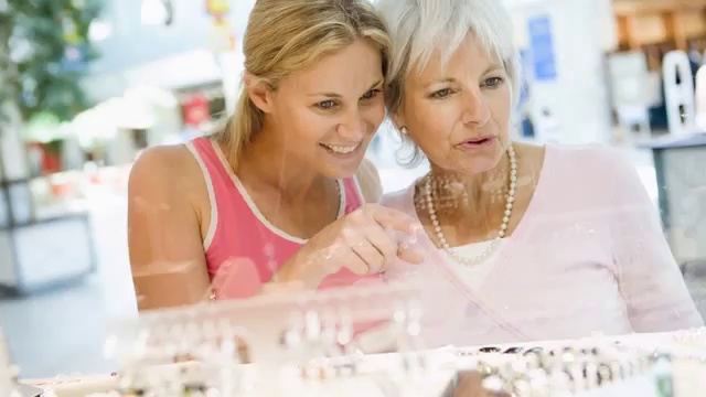 Wholesale pricing on diamonds and jewelry | Diamond Vault, Scottsdale