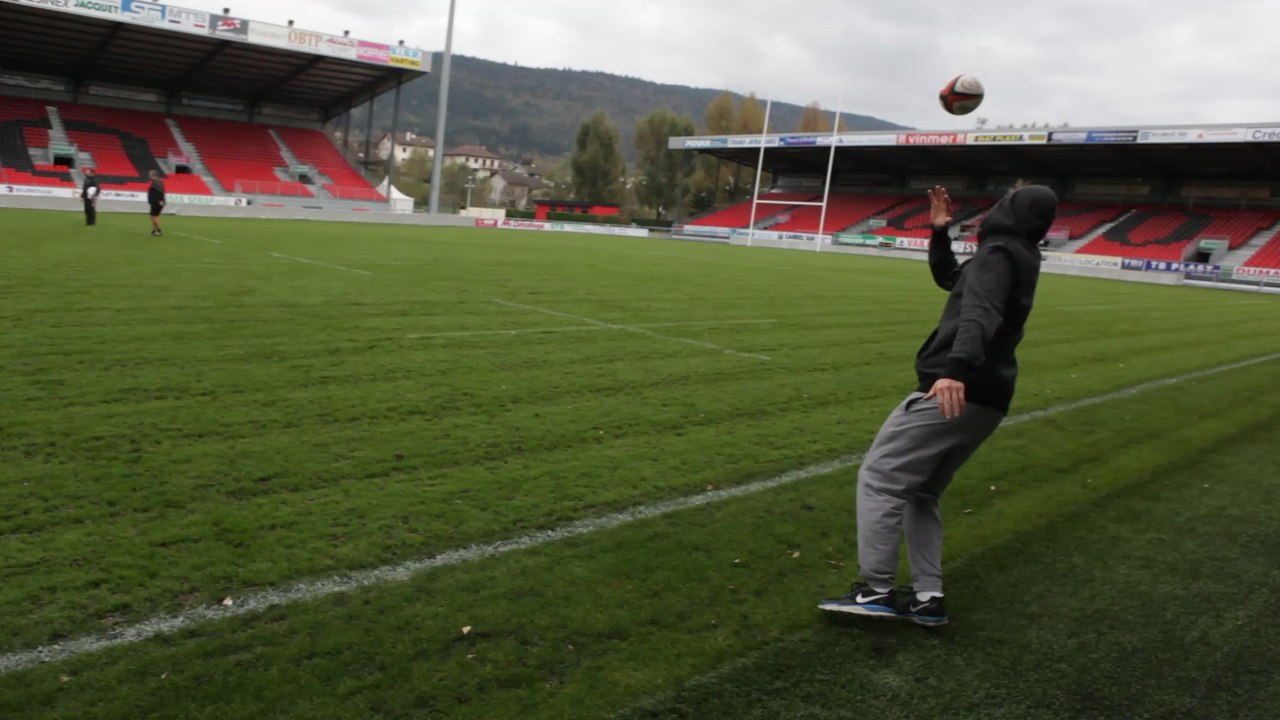 Le freestyler font du rugby