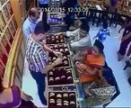 A women thief is very cleverly watch video.