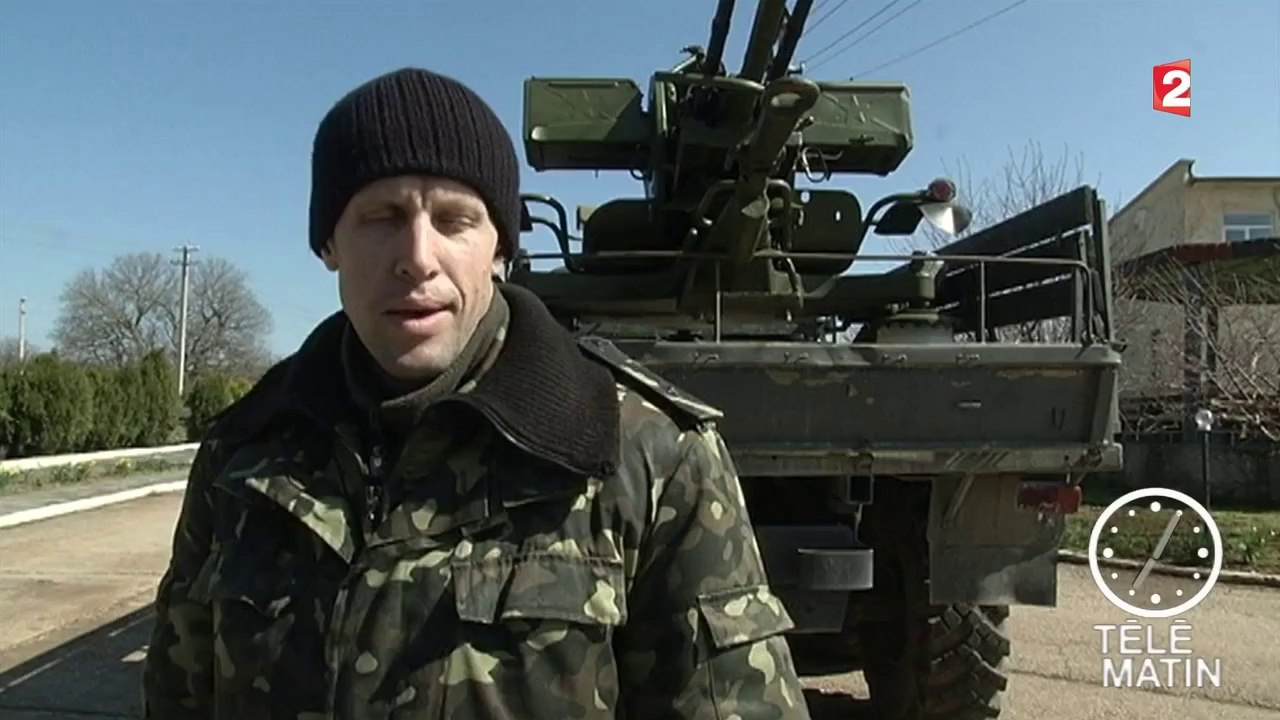 L'armée russe prend deux bases militaires ukrainiennes en Crimée