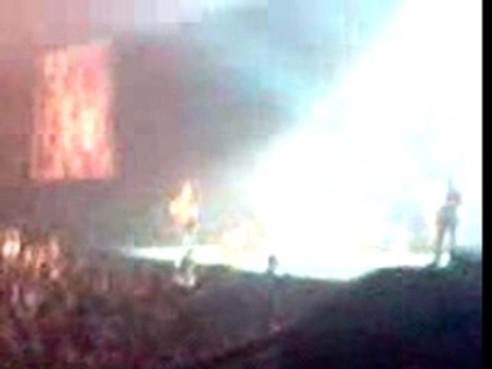 alanis morissette Ironic live