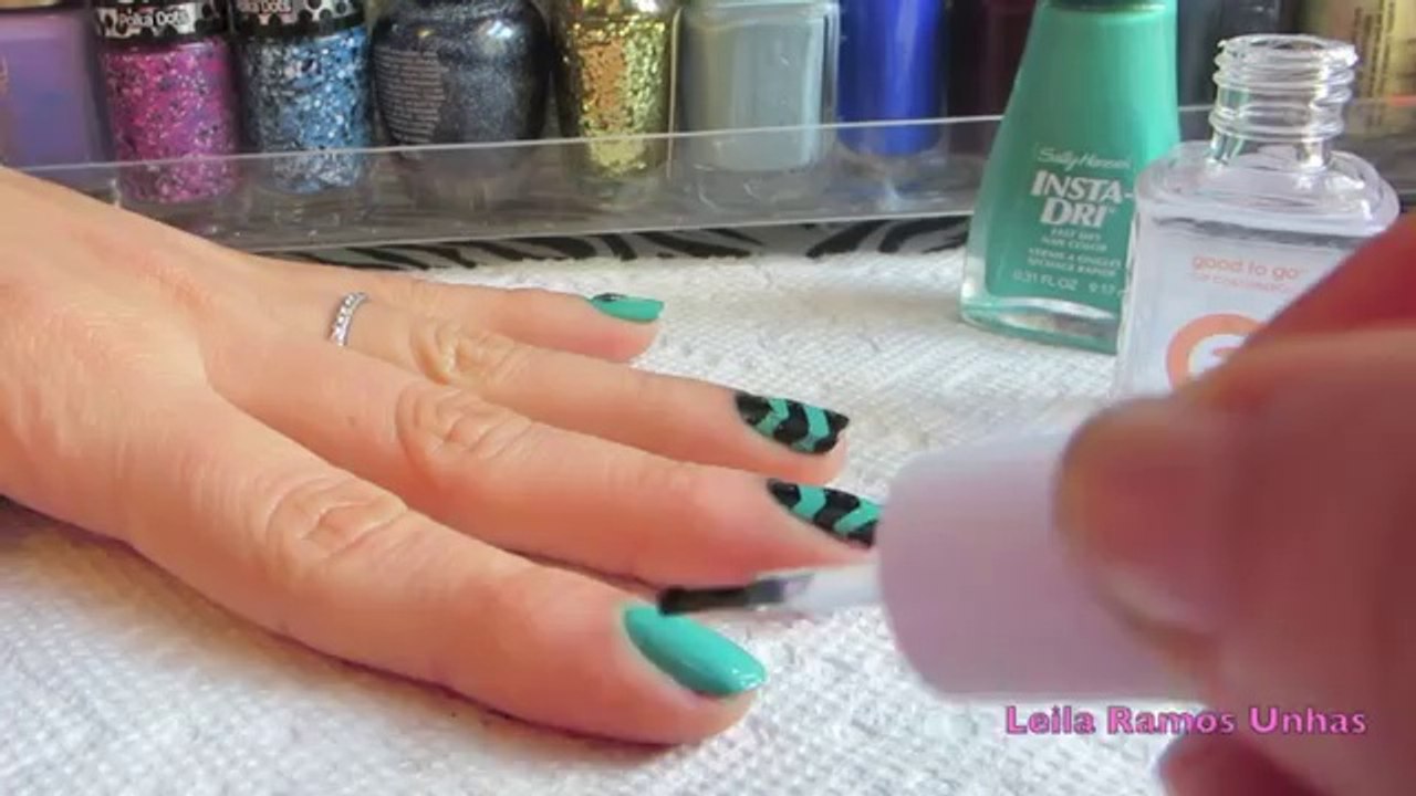 Unhas Decoradas Chevron Nail Art